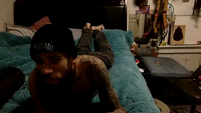 Snapshot of Robriguezxxx chatting on January 2025 08:06:01 AM Robriguezxxx online show from January 2025 08:06:01 AM