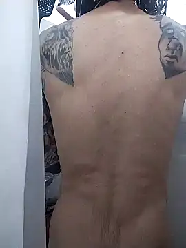 Snapshot of Robriguezxxx chatting on February 2025 06:43:02 AM Robriguezxxx online show from February 2025 06:43:02 AM