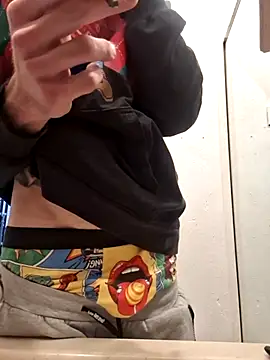 Snapshot of Robriguezxxx chatting on February 2025 08:38:01 AM Robriguezxxx online show from February 2025 08:38:01 AM