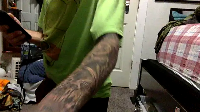 Snapshot of Robriguezxxx chatting on March 2025 10:57:02 AM Robriguezxxx online show from March 2025 10:57:02 AM