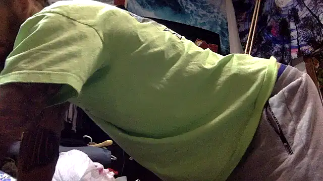 Snapshot of Robriguezxxx chatting on October 2025 03:36:02 AM Robriguezxxx online show from October 2025 03:36:02 AM