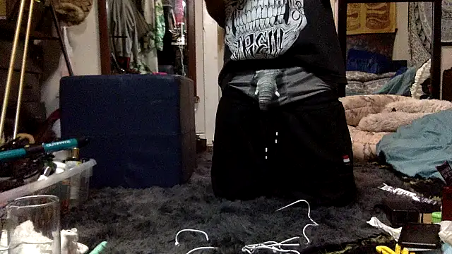 Snapshot of Robriguezxxx chatting on October 2025 04:29:02 AM Robriguezxxx online show from October 2025 04:29:02 AM