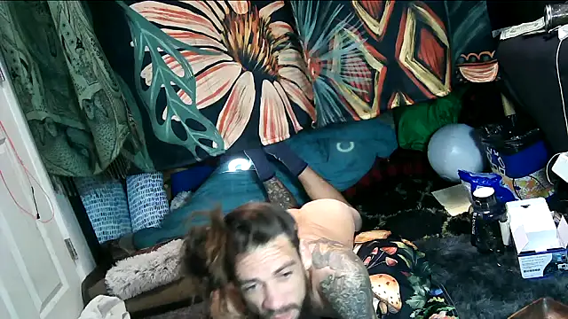 Snapshot of Robriguezxxx chatting on December 2025 08:45:01 AM Robriguezxxx online show from December 2025 08:45:01 AM