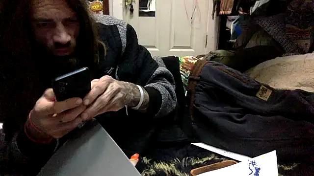 Snapshot of Robriguezxxx chatting on December 2025 05:35:01 AM Robriguezxxx online show from December 2025 05:35:01 AM