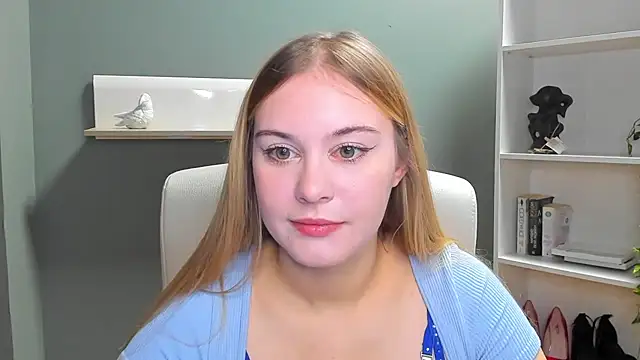Snapshot of kitty_valeria chatting on January 2025 07:42:01 AM kitty valeria online show from January 2025 07:42:01 AM