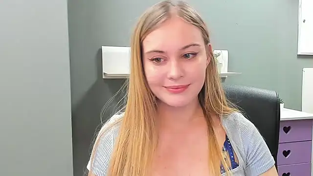 Snapshot of kitty_valeria chatting on February 2025 06:21:01 PM kitty valeria online show from February 2025 06:21:01 PM