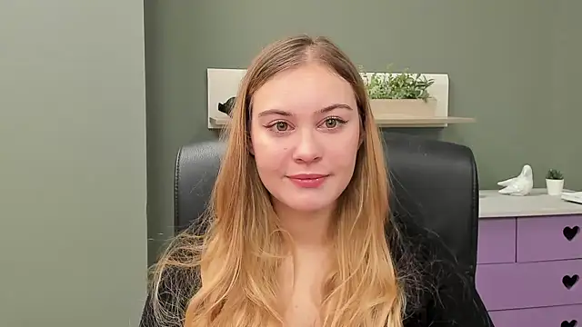 Snapshot of kitty_valeria chatting on February 2025 07:55:01 AM kitty valeria online show from February 2025 07:55:01 AM