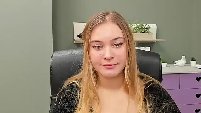 Snapshot of kitty_valeria chatting on February 2025 11:00:02 AM kitty valeria online show from February 2025 11:00:02 AM