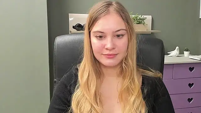Snapshot of kitty_valeria chatting on February 2025 06:12:01 PM kitty valeria online show from February 2025 06:12:01 PM