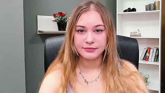 Snapshot of kitty_valeria chatting on March 2025 07:53:02 AM kitty valeria online show from March 2025 07:53:02 AM