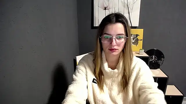 Snapshot of lady_olivia_ chatting on November 2025 01:21:02 PM lady olivia online show from November 2025 01:21:02 PM