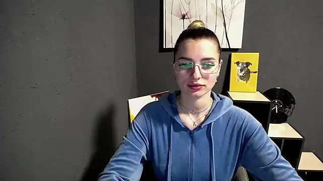 Snapshot of lady_olivia_ chatting on April 2026 01:41:02 PM lady olivia online show from April 2026 01:41:02 PM
