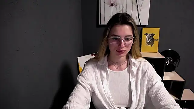 Snapshot of lady_olivia_ chatting on May 2026 12:11:01 PM lady olivia online show from May 2026 12:11:01 PM