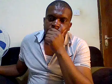 Snapshot of lui_cuuty chatting on September 2025 05:27:01 PM lui cuuty online show from September 2025 05:27:01 PM