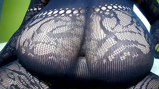 Queenboobs61 online show from April 2026 07:11:01 AM