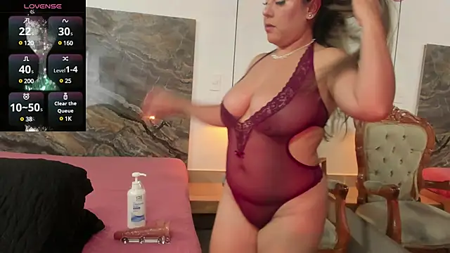 Snapshot of Alisson_zambrano chatting on February 2025 08:20:02 PM Alisson zambrano online show from February 2025 08:20:02 PM