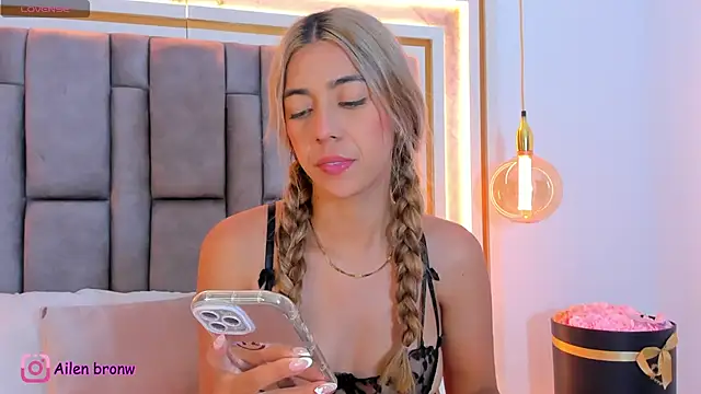 elianabrown online show from March 2026 01:10:01 AM