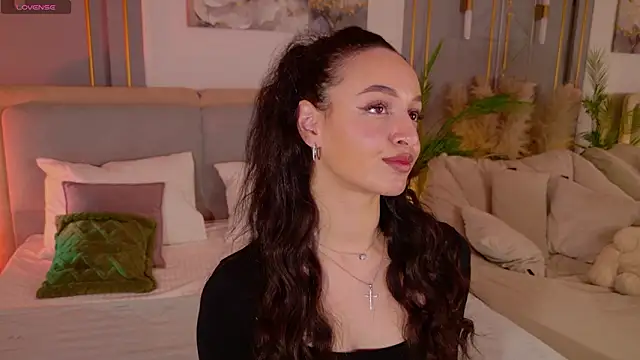 Lolly Neal online show from March 2026 04:01:01 PM