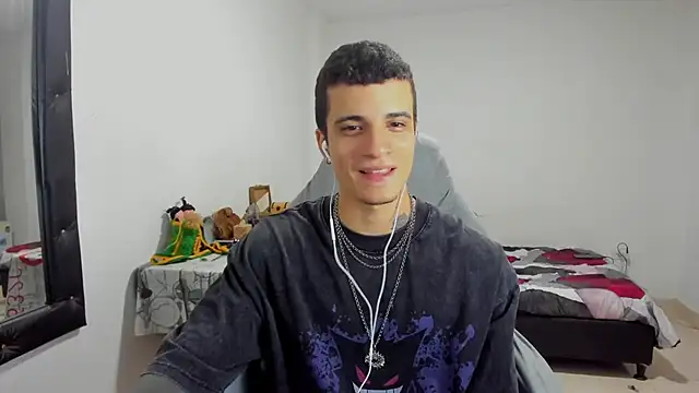 Snapshot of Balo_lovers chatting on February 2025 08:16:02 PM Balo lovers online show from February 2025 08:16:02 PM