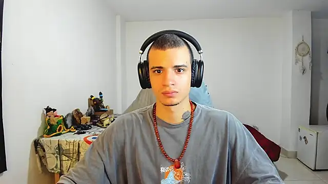 Snapshot of Balo_lovers chatting on March 2025 02:15:02 PM Balo lovers online show from March 2025 02:15:02 PM