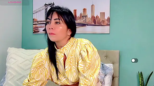 yanella fire online show from February 2026 11:49:01 AM