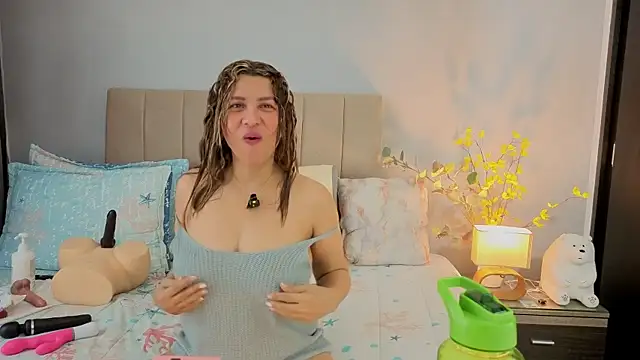 kataleyarios01 online show from February 2026 11:14:01 PM