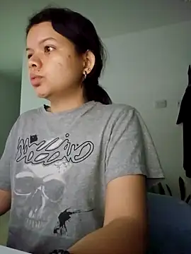 azumiichan online show from December 2024 04:30:02 AM