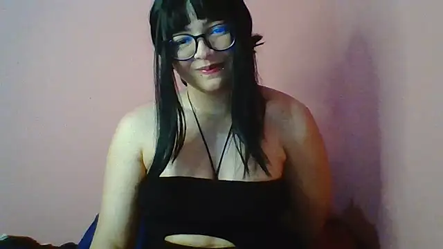 Snapshot of AliceStonexx chatting on October 2025 10:32:02 PM AliceStonexx online show from October 2025 10:32:02 PM