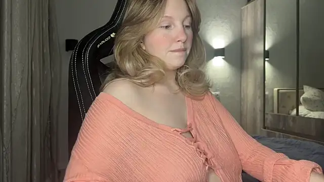 Snapshot of x_ivy_x chatting on December 2024 04:23:01 PM x ivy x online show from December 2024 04:23:01 PM