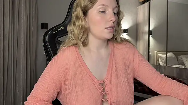 Snapshot of x_ivy_x chatting on February 2025 03:14:02 PM x ivy x online show from February 2025 03:14:02 PM