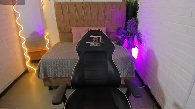 Chiara tay online show from September 2025 07:13:01 PM