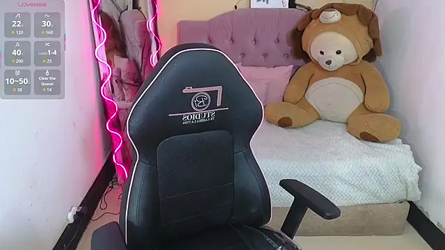 Chiara tay online show from October 2025 03:32:02 AM