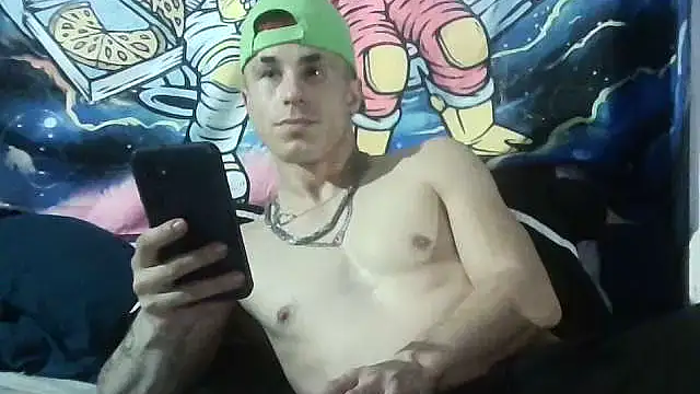 Snapshot of --D-a-D-D-y- chatting on January 2026 05:01:02 AM --D-a-D-D-y- online show from January 2026 05:01:02 AM