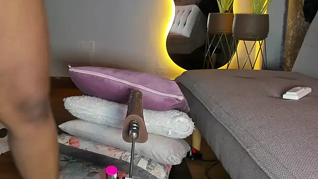 Snapshot of Yiseth_02 chatting on October 2025 11:34:02 AM Yiseth 02 online show from October 2025 11:34:02 AM