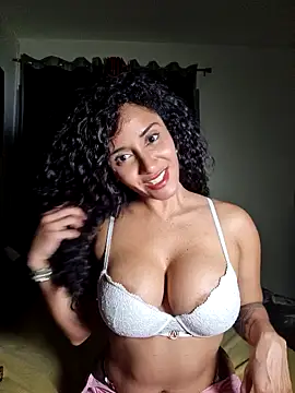 millaferrazzo online show from April 2026 09:04:01 PM