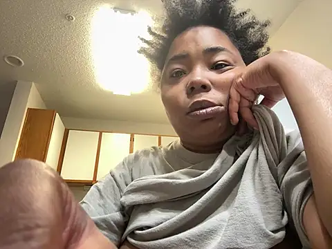 Snapshot of JCCaramelbarbie1 chatting on January 2025 10:33:01 PM JCCaramelbarbie1 online show from January 2025 10:33:01 PM