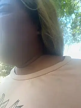 JCCaramelbarbie1 online show from March 2026 02:35:02 PM