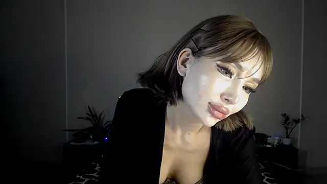 Snapshot of Izalimka chatting on February 2025 09:30:01 AM Izalimka online show from February 2025 09:30:01 AM