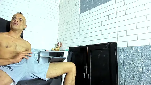 GeorgeZarrate online show from April 2026 04:23:01 PM