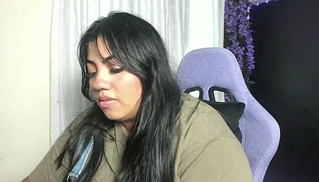 AvrilRizoX online show from April 2026 07:30:02 PM