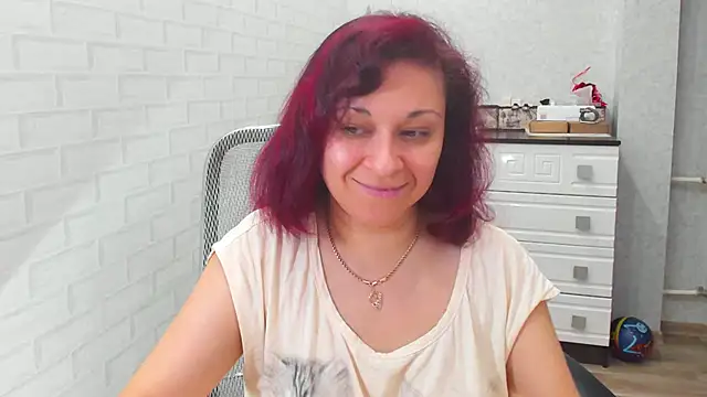 Snapshot of TeasyLana chatting on January 2025 06:13:02 AM TeasyLana online show from January 2025 06:13:02 AM