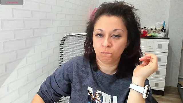 TeasyLana online show from April 2026 04:59:01 AM