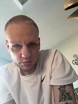 VixyGang online show from February 2026 10:06:02 PM