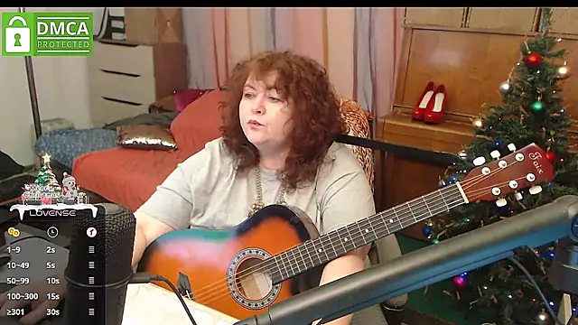 Snapshot of RoseRed69 chatting on January 2025 09:43:02 AM RoseRed69 online show from January 2025 09:43:02 AM