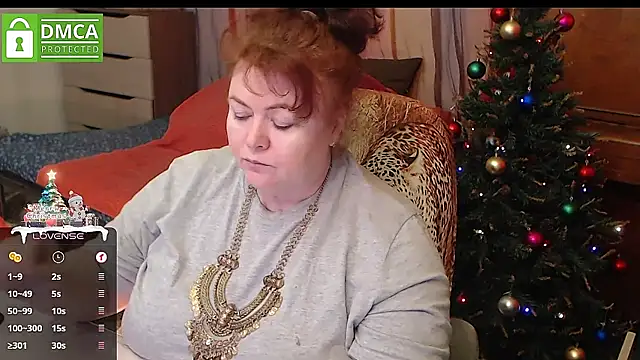 Snapshot of RoseRed69 chatting on January 2025 08:32:02 AM RoseRed69 online show from January 2025 08:32:02 AM