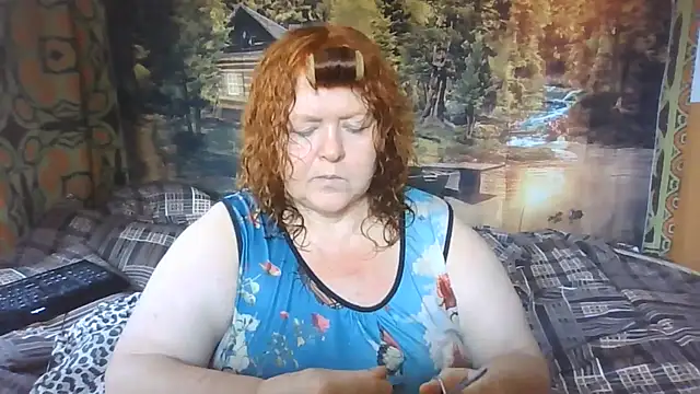 Snapshot of RoseRed69 chatting on June 2026 04:34:02 AM RoseRed69 online show from June 2026 04:34:02 AM