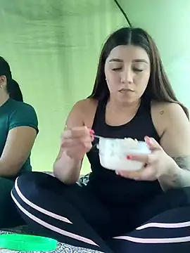 Snapshot of caro_sweett chatting on December 2024 04:05:02 PM caro sweett online show from December 2024 04:05:02 PM