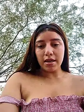 Snapshot of caro_sweett chatting on February 2025 12:56:01 PM caro sweett online show from February 2025 12:56:01 PM