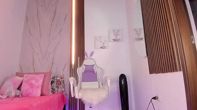 Snapshot of mia_six66 chatting on September 2025 11:03:01 AM mia six66 online show from September 2025 11:03:01 AM