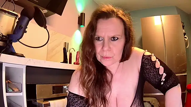 Snapshot of Endrocleia chatting on December 2024 12:45:02 AM Endrocleia online show from December 2024 12:45:02 AM